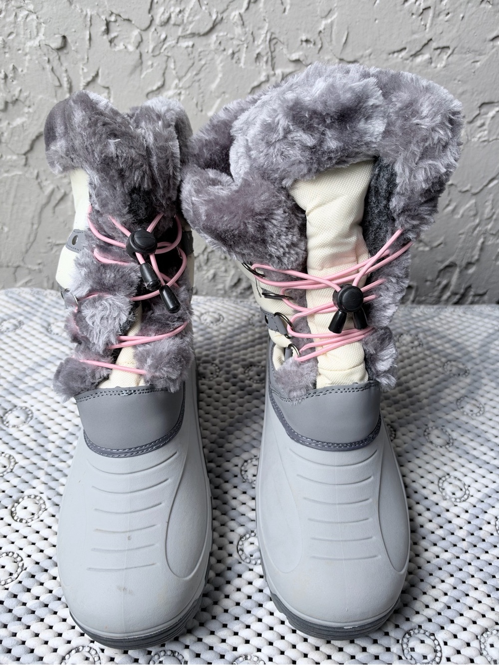 Women’s Gray Faux Fur Winter Snow Boots EU Size 41/42